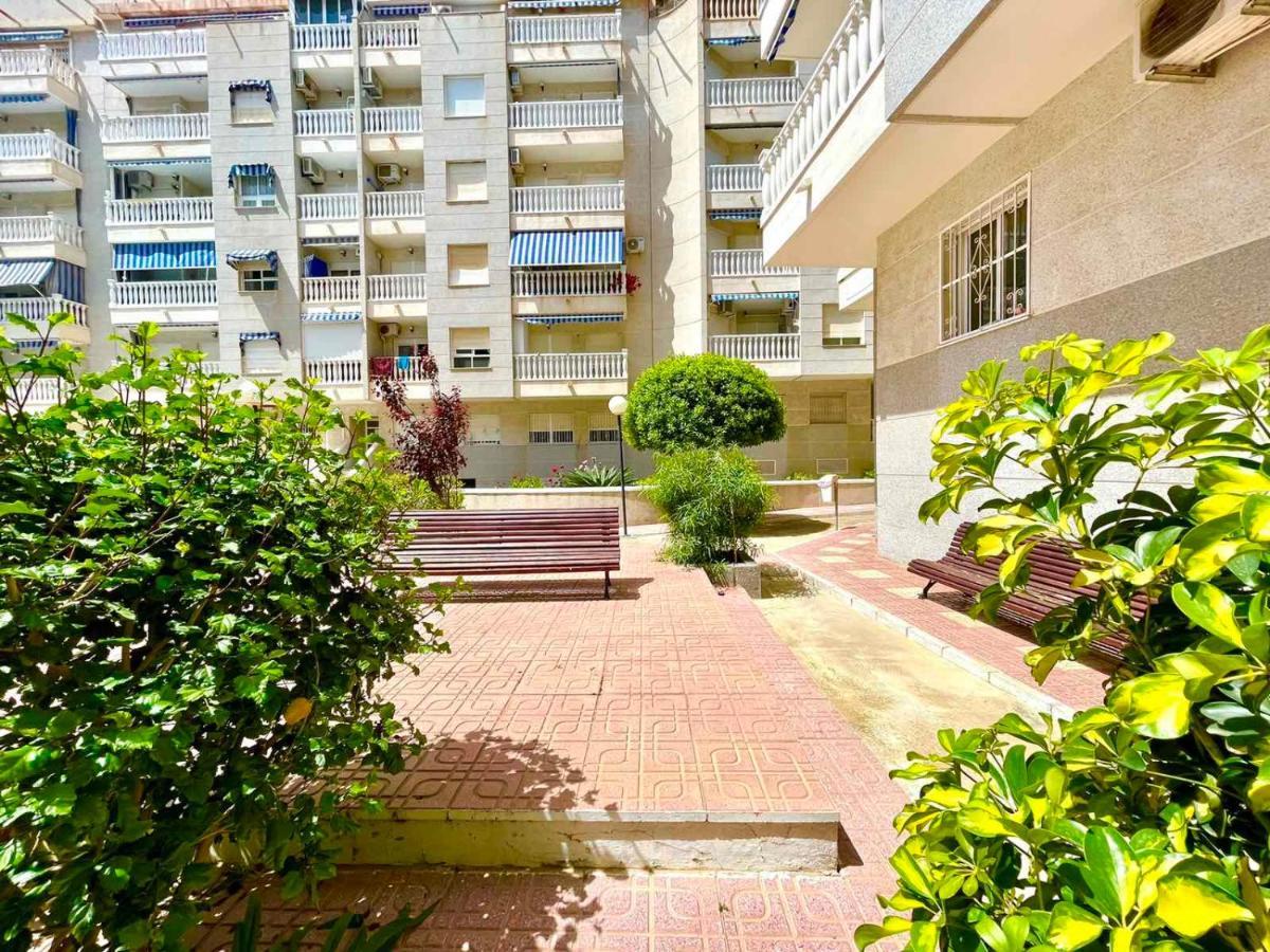 Torrevieja Comfortable Apartment Eksteriør billede