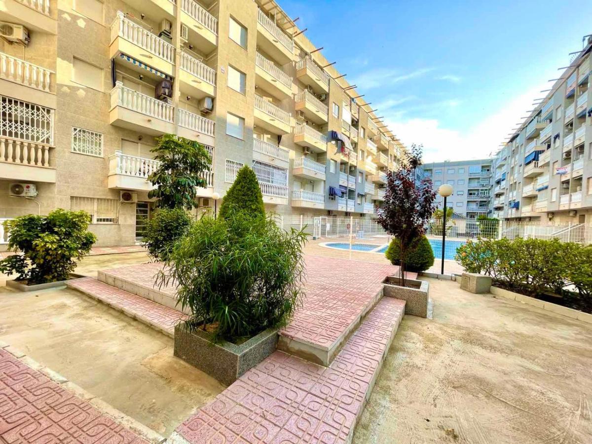 Torrevieja Comfortable Apartment Eksteriør billede